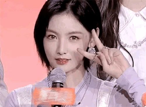 硬糖少女wink表情,赵粤搞笑,陈卓璇可爱,看到王艺瑾被电到了